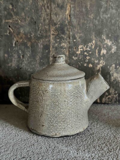 Dirty Clay servies Theepot breed